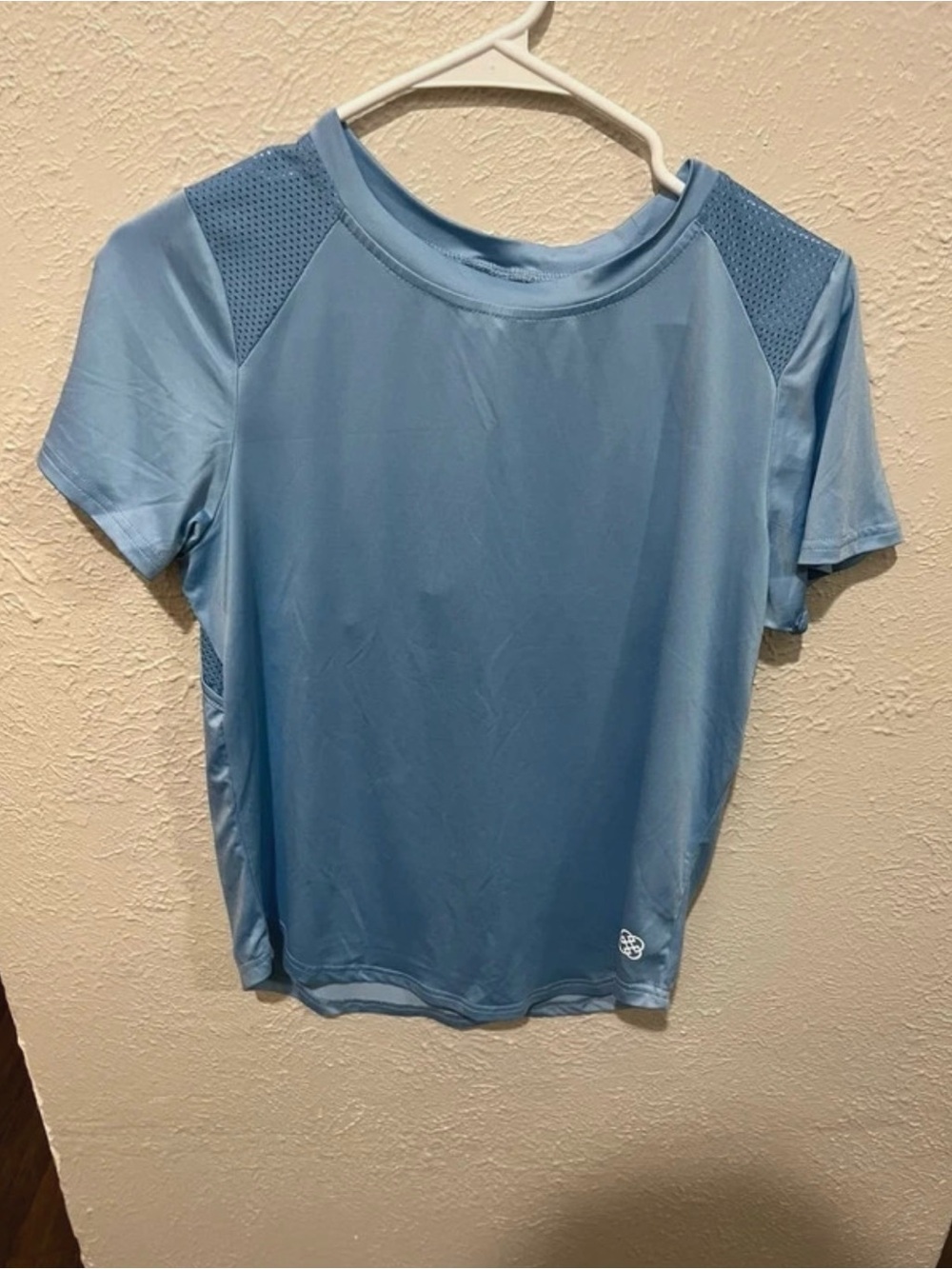 Daisy Fuentes Light Blue Short Sleeve Athletic Tee